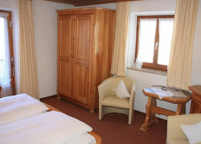 Alpenpension Auengrund ゲストハウス 3*